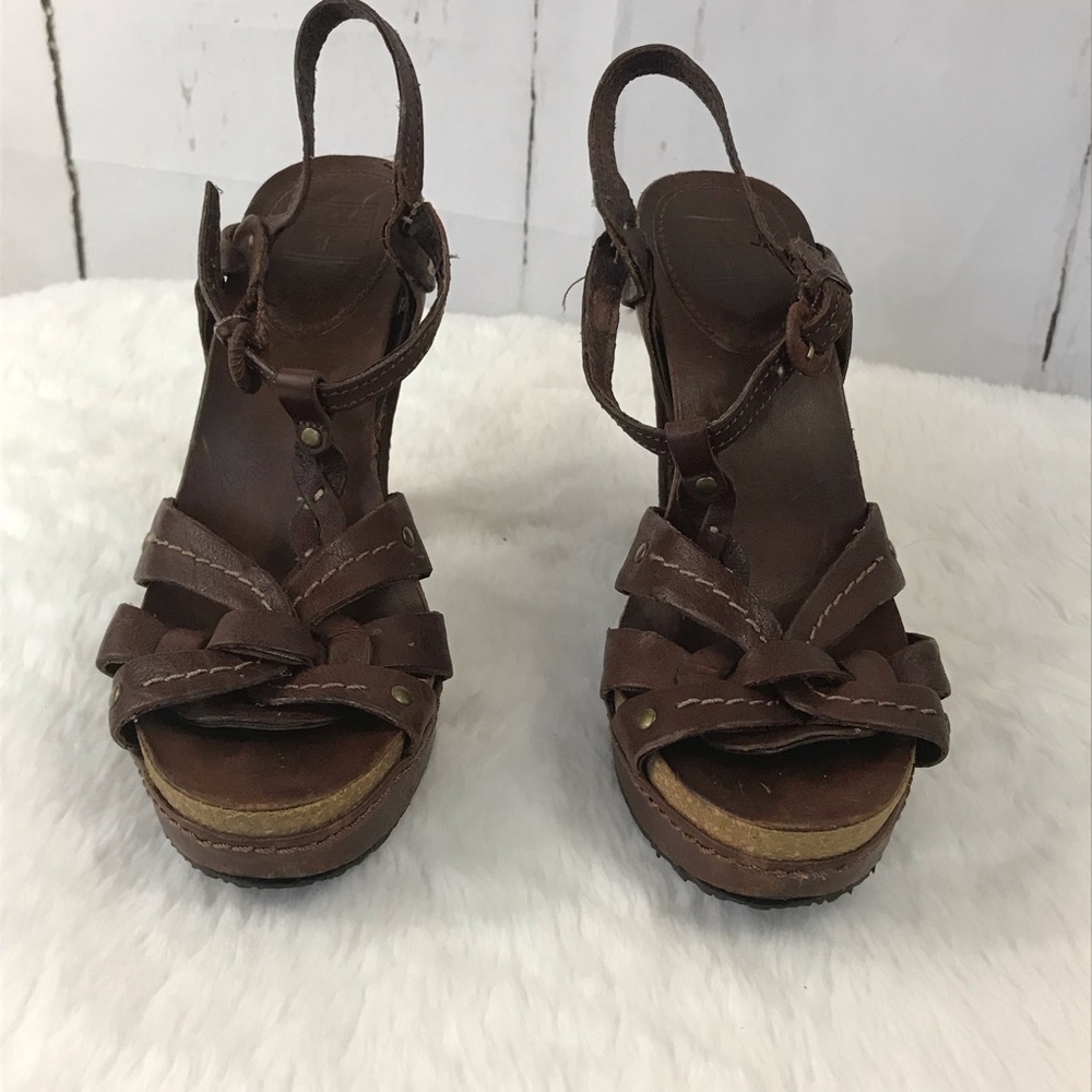 FRYE brown leather strap platform sandal